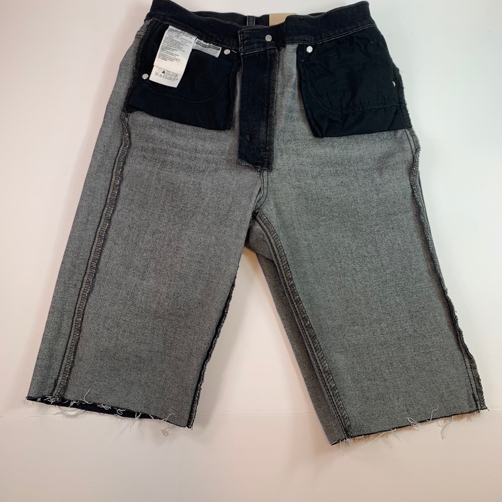 Levis Women High Rise Bike Shorts, Blk Sz 4 W27 - Picture 4 of 4